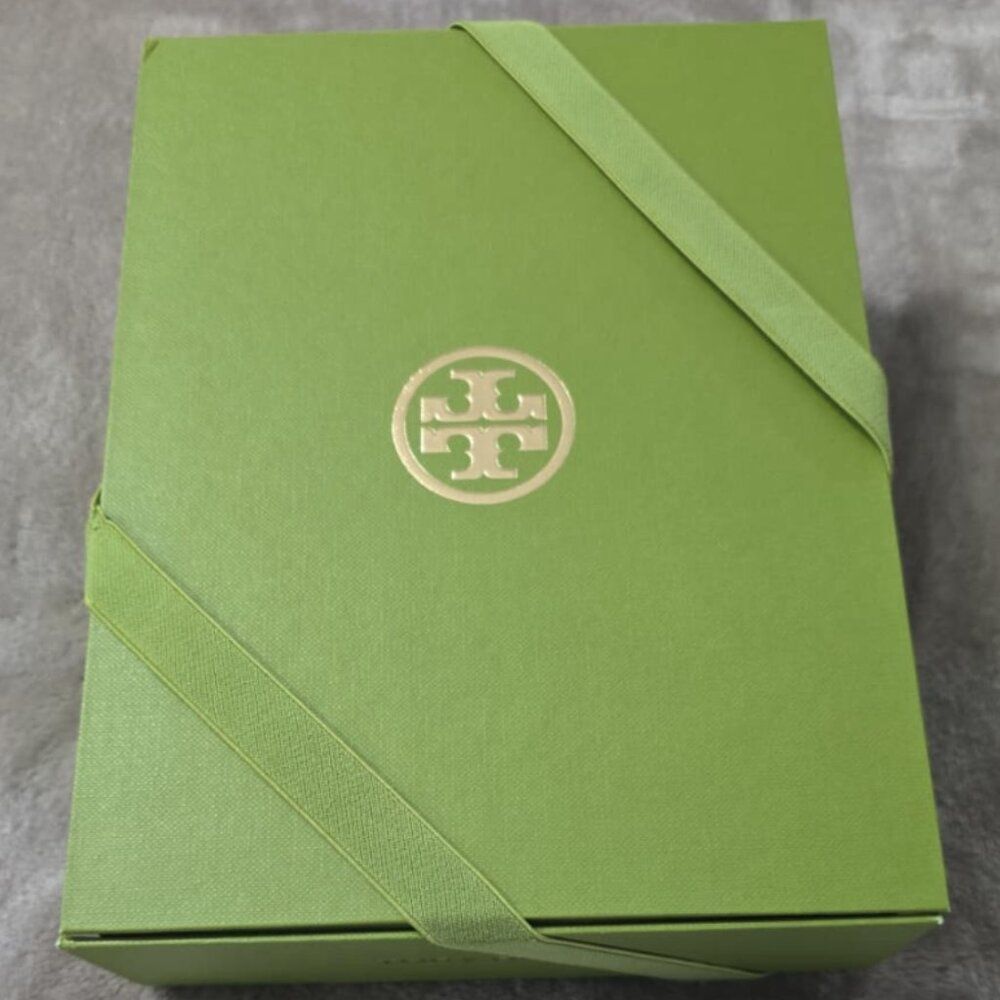 Tory Burch Signature Green‎ Gift Box w/ Ribbon & Tissue | Never Used 🎁✨
